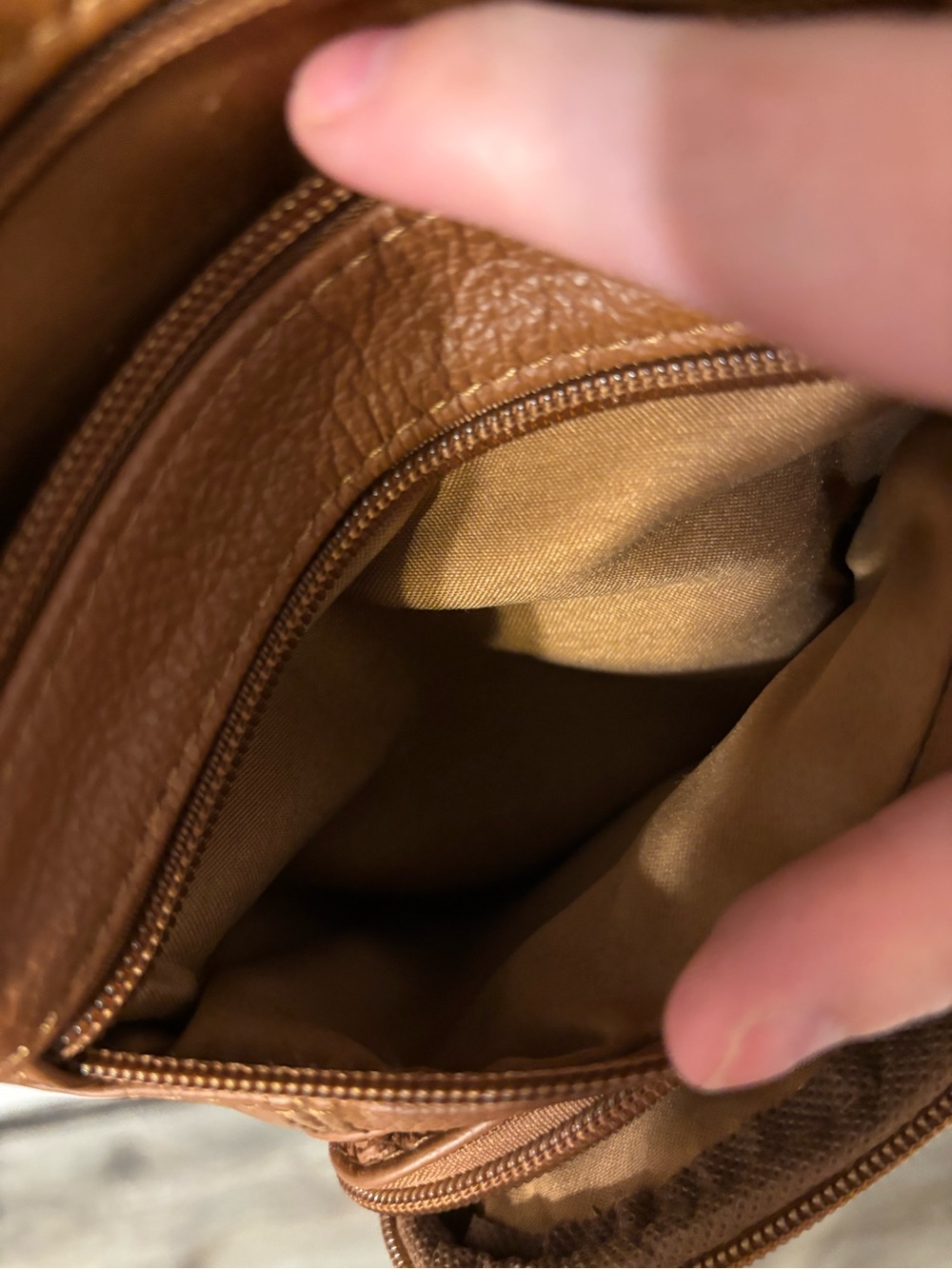 Crossbody purse - Picture 5 of 15